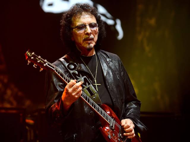 Breaking News: Black Sabbath guitarist Tony Iommi…read more 