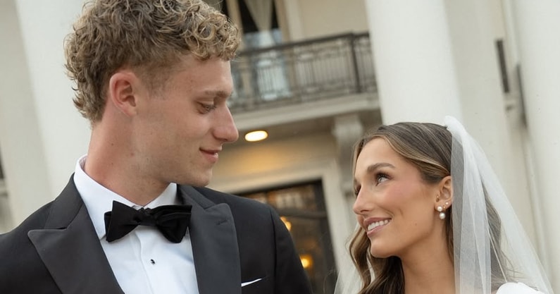 New Chapter: Kentucky Wildcats guard Collin Chandler recently celebrated a major milestone, marrying…read more 
