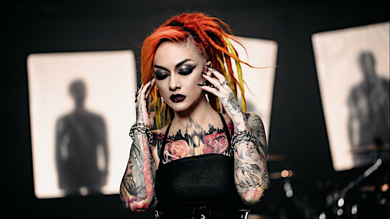 BREAKING: Infected Rain Vocalist Lena Scissorhands …read more.
