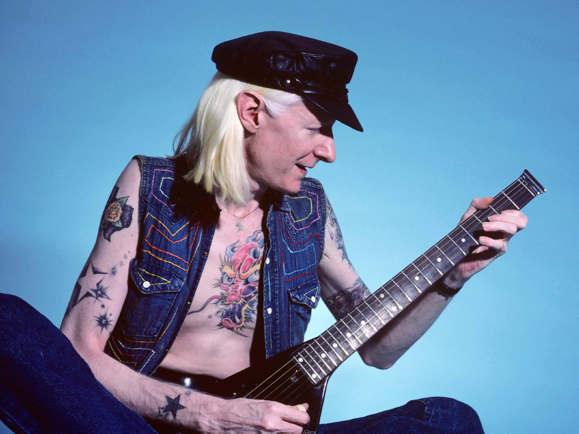 🎸🔥 JOHNNY WINTER AND LIVE!!! (1971): A PERFORMANCE FOR THE AGES 🔥🎸. More than…read more.👇👇